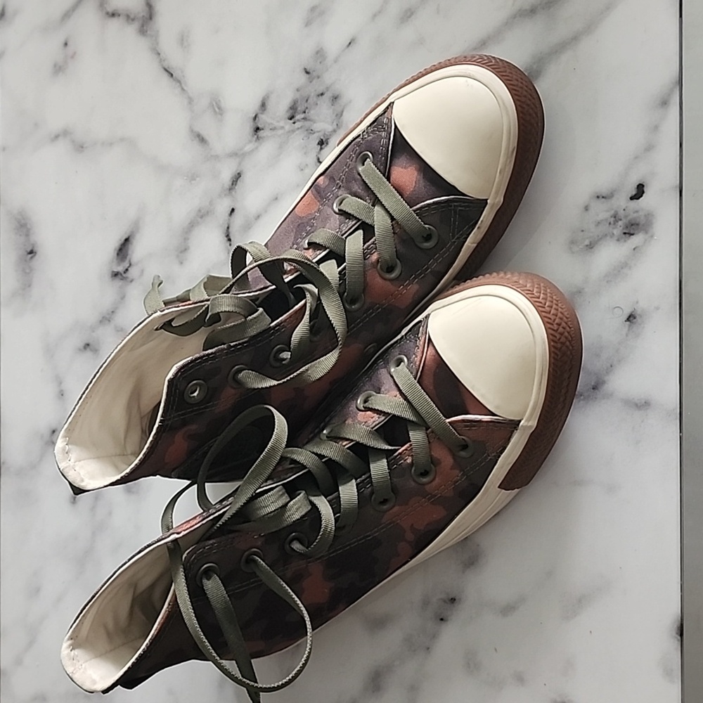 Converse Sneakers